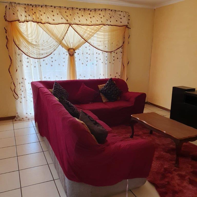 2 Bedroom Property for Sale in Ladybrand Free State